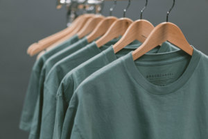 Why You Should Drop What You Are Doing and Start Selling T-Shirts Right Now Thumbnail