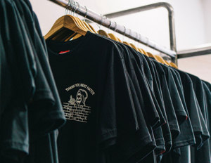 Why Selling Ugly T-shirts Could Be The Fastest Way to Reach Your First $1000 Mark Online Thumbnail